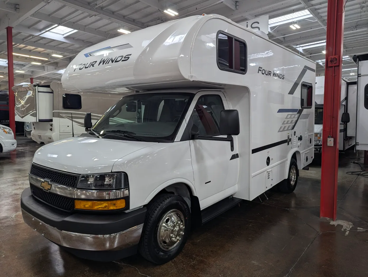 2027 Thor Motor Coach Four Winds 19Z - Photo 4