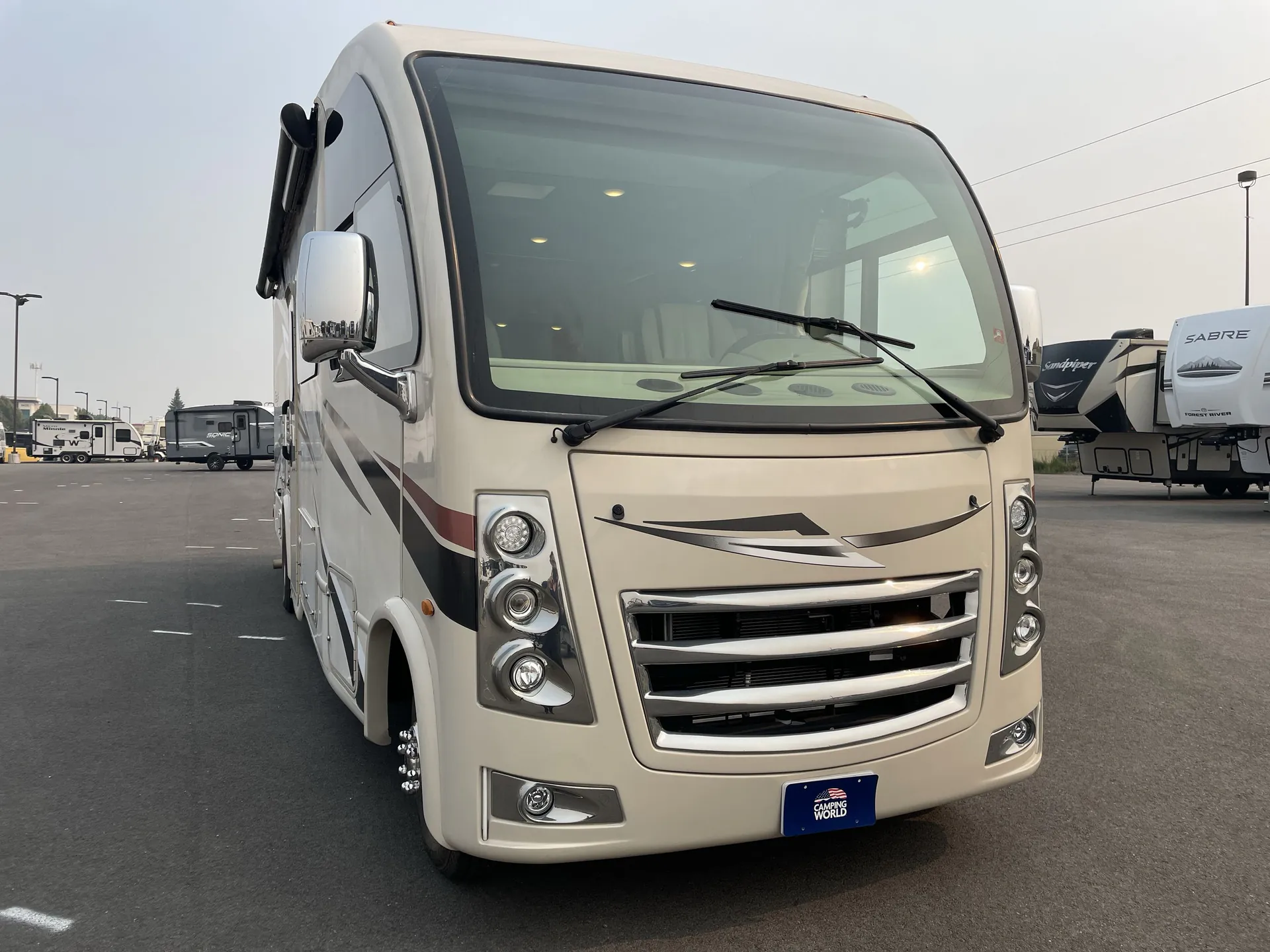 2020 Thor Motor Coach Vegas 27.7 - Photo 2