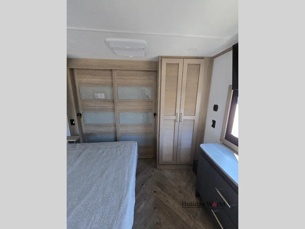 2026 Keystone Raptor 441, Photos photo 26