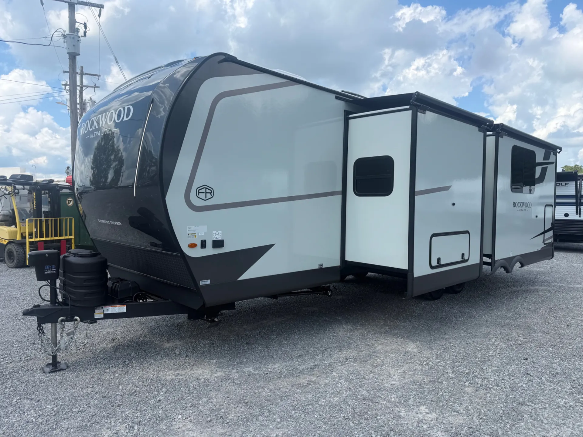 2027 Forest River Rockwood Ultra Lite 2711RK - Photo 4