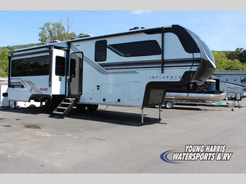 2027 Grand Design Influence 3003RL - Photo 2