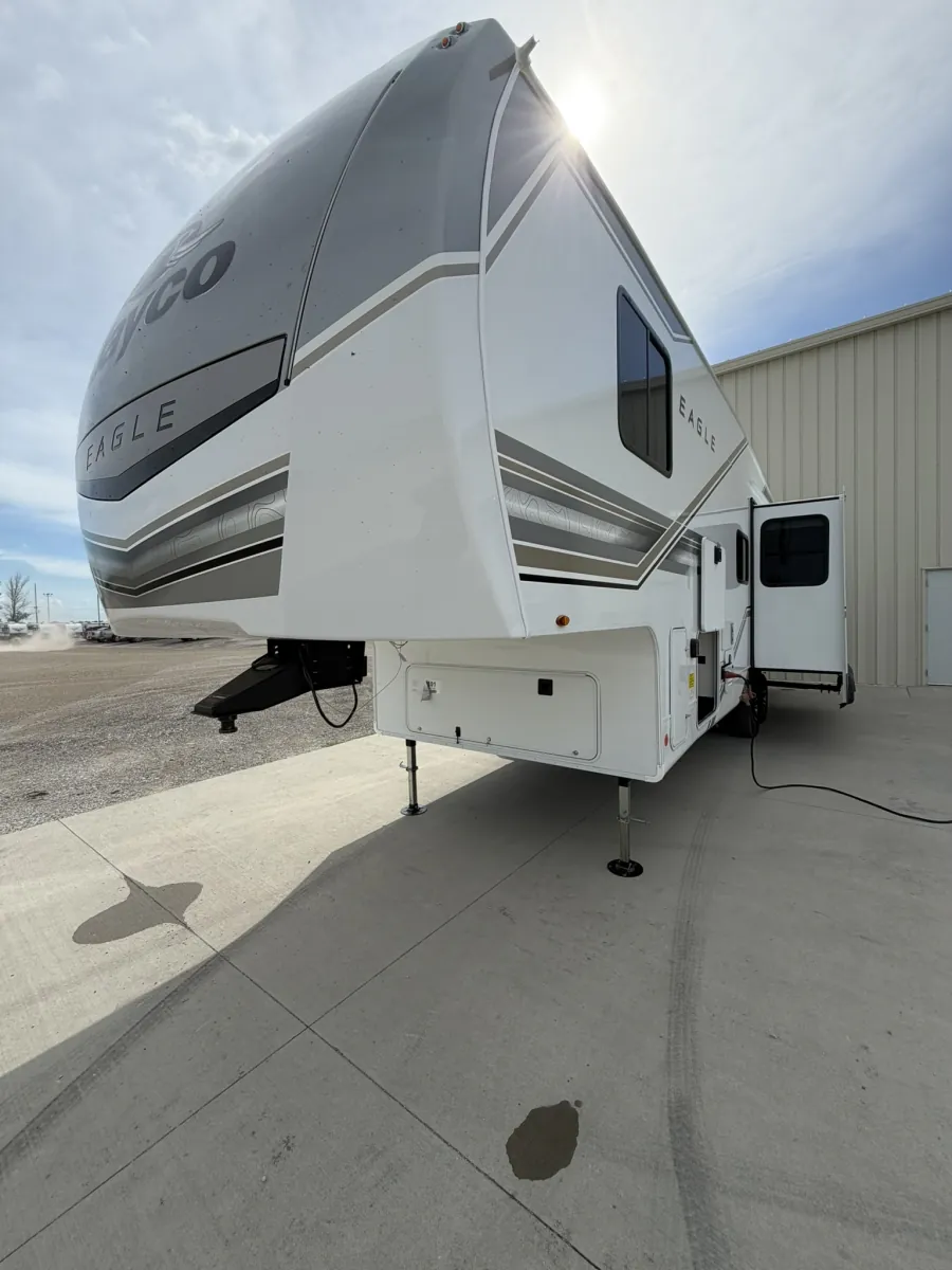2027 Jayco Eagle 29DDB - Photo 4