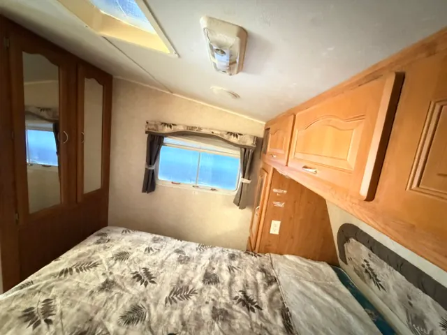 2005 Forest River Wildcat 27RL, Photos photo 19