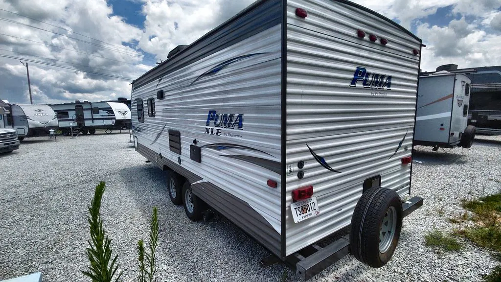 2019 Palomino Puma XLE Lite 22RBC, Photos photo 9