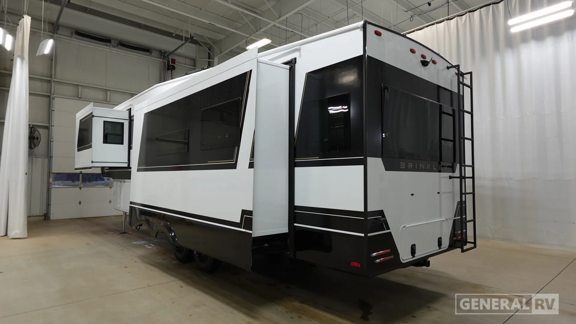 2026 Brinkley Model Z 3100 - Photo 4