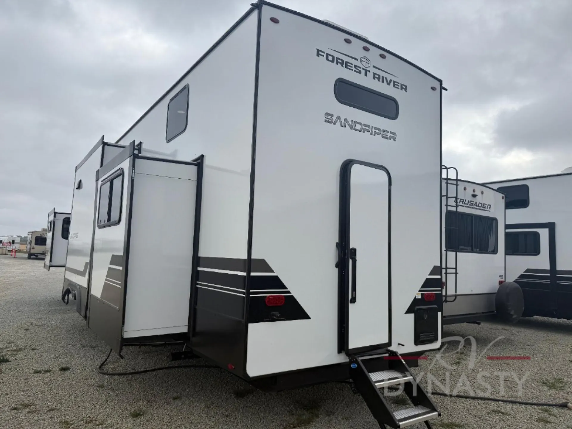 2026 Forest River Sandpiper Destination Trailers 41DUPLEX - Photo 4