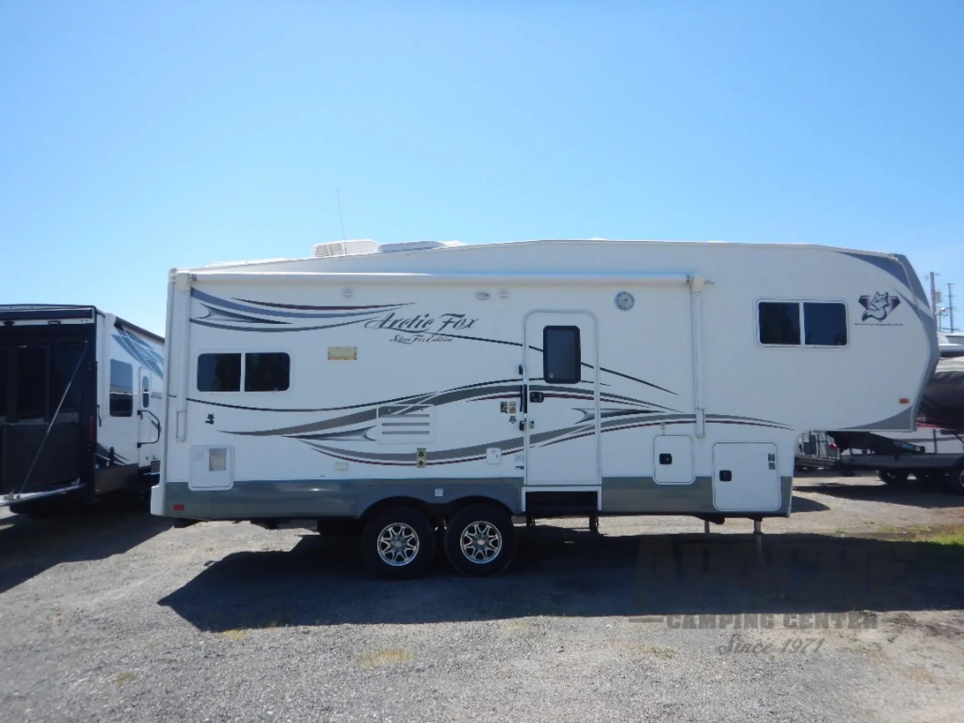 2013 Northwood Arctic Fox 27-5L - Photo 4
