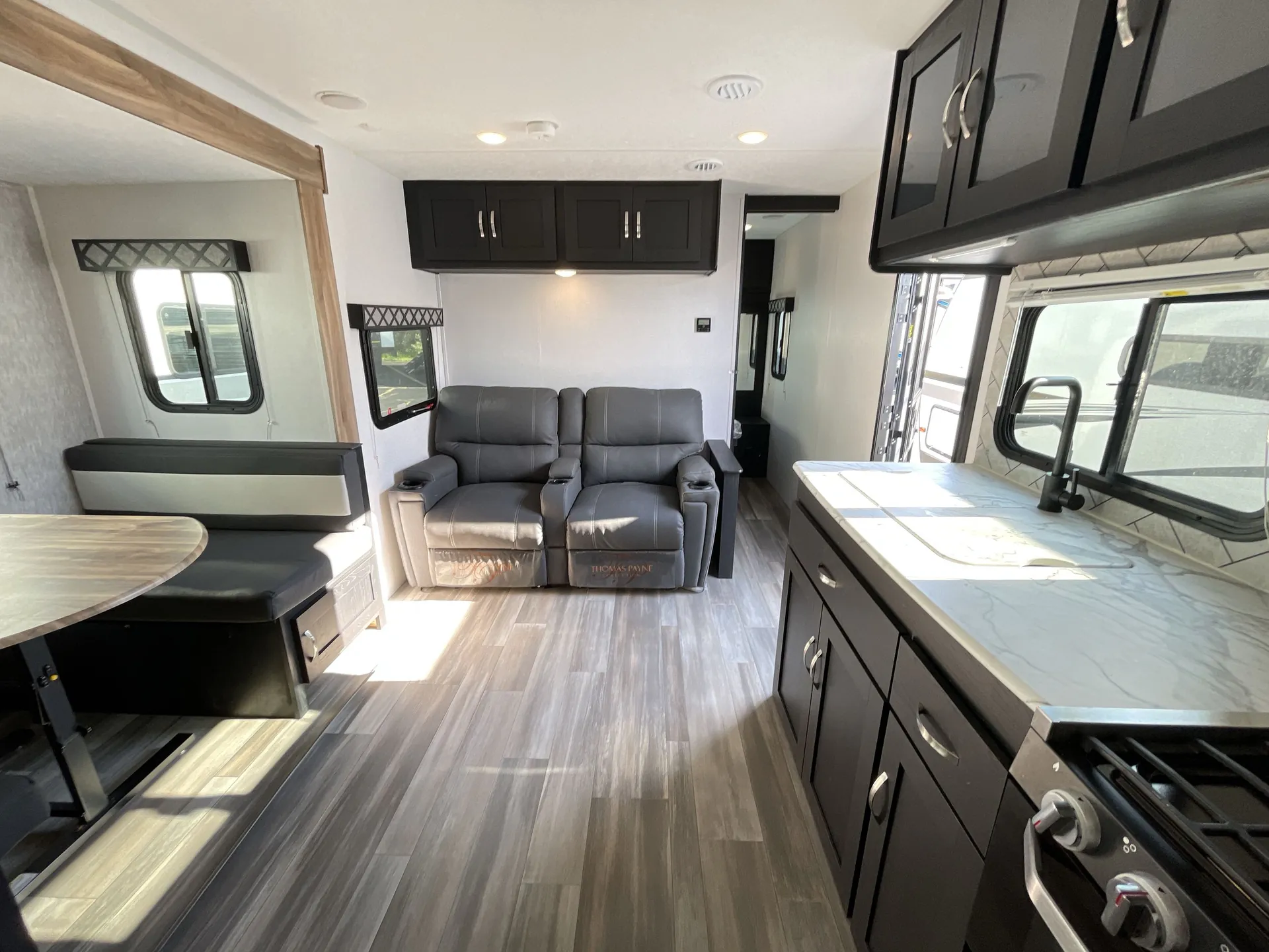 2022 Coachmen Freedom Express Ultra Lite 252RBS — living area main