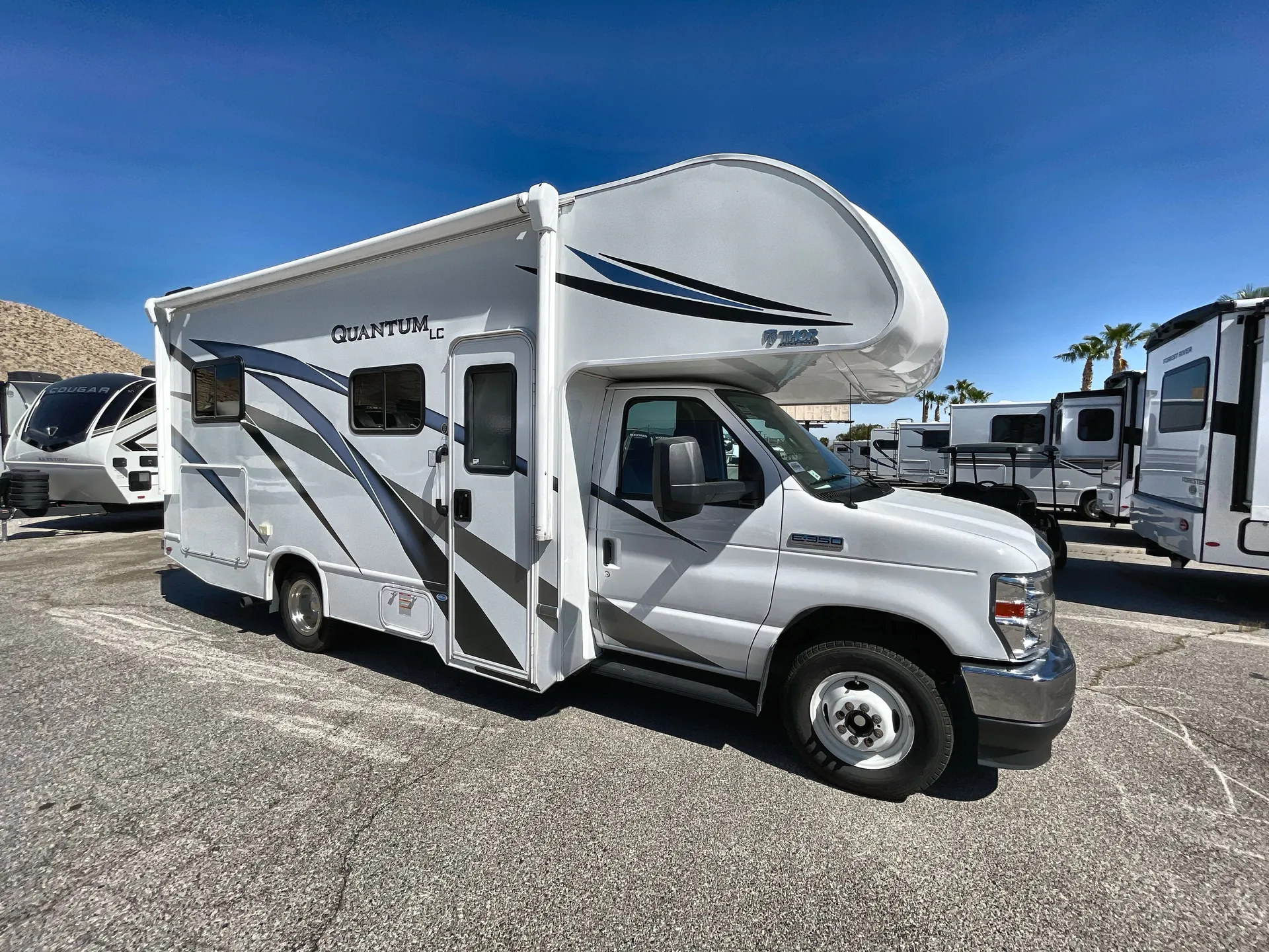 2023 Thor Motor Coach Quantum LC22 - Photo 2