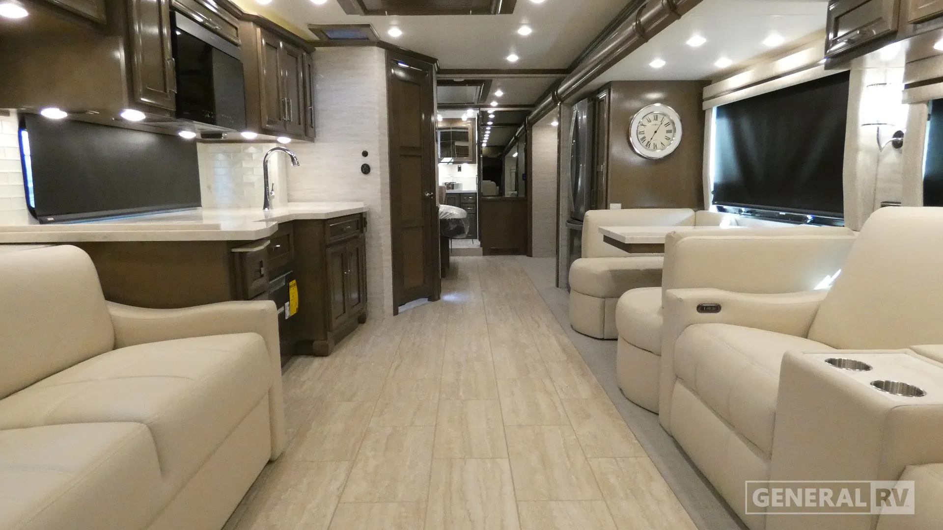 2026 Newmar Ventana 4037 - Photo 3