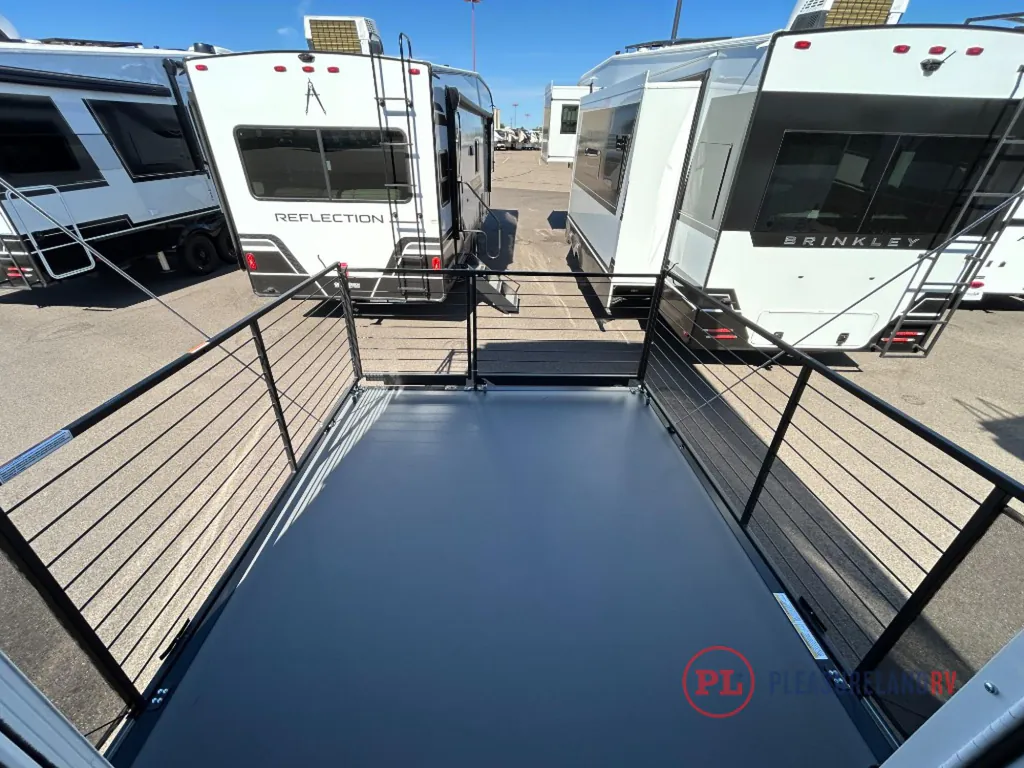 2026 Brinkley Model G 4100, Photos photo 10