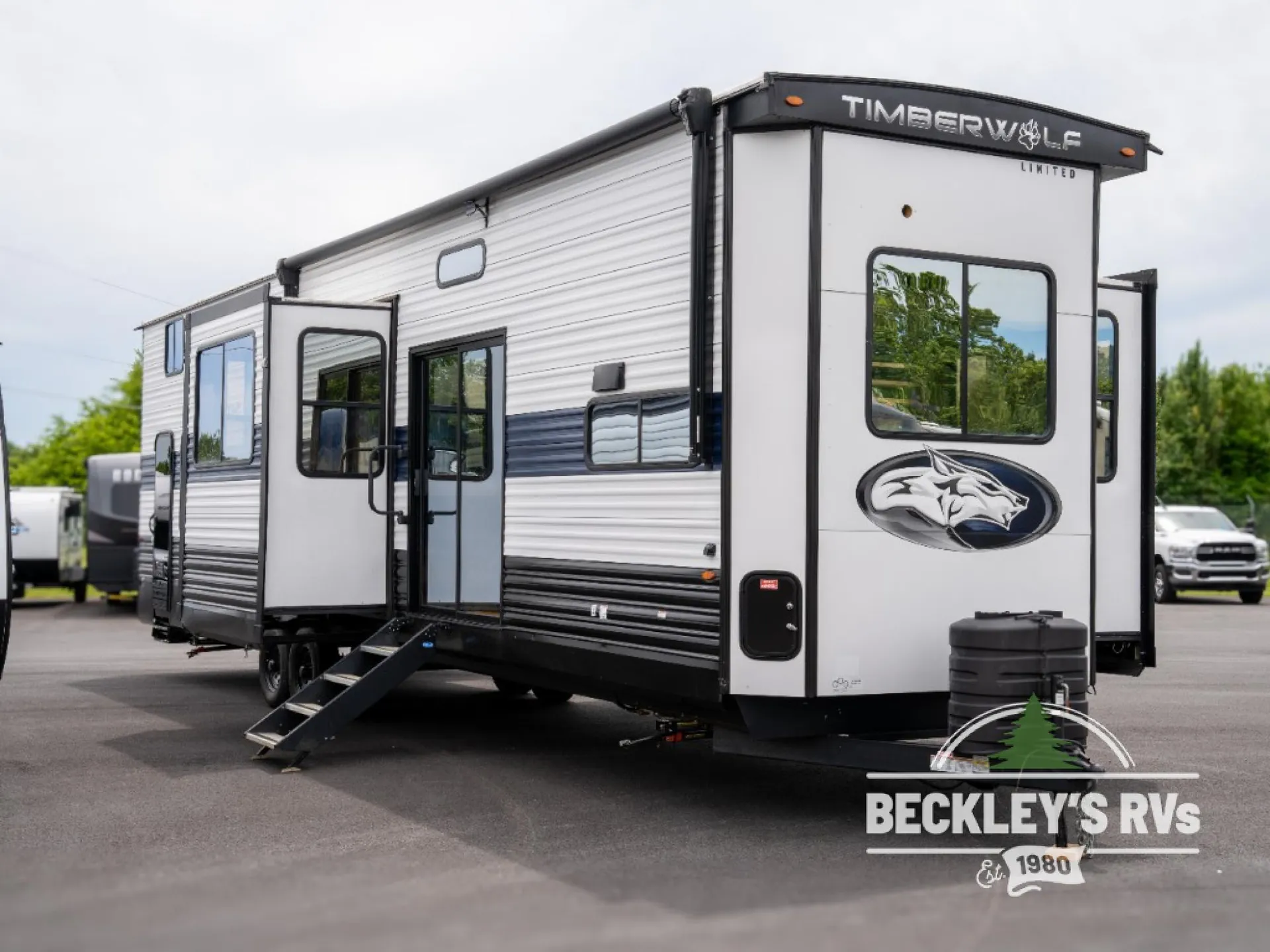 2024 Forest River Cherokee Timberwolf 39SR - Photo 2
