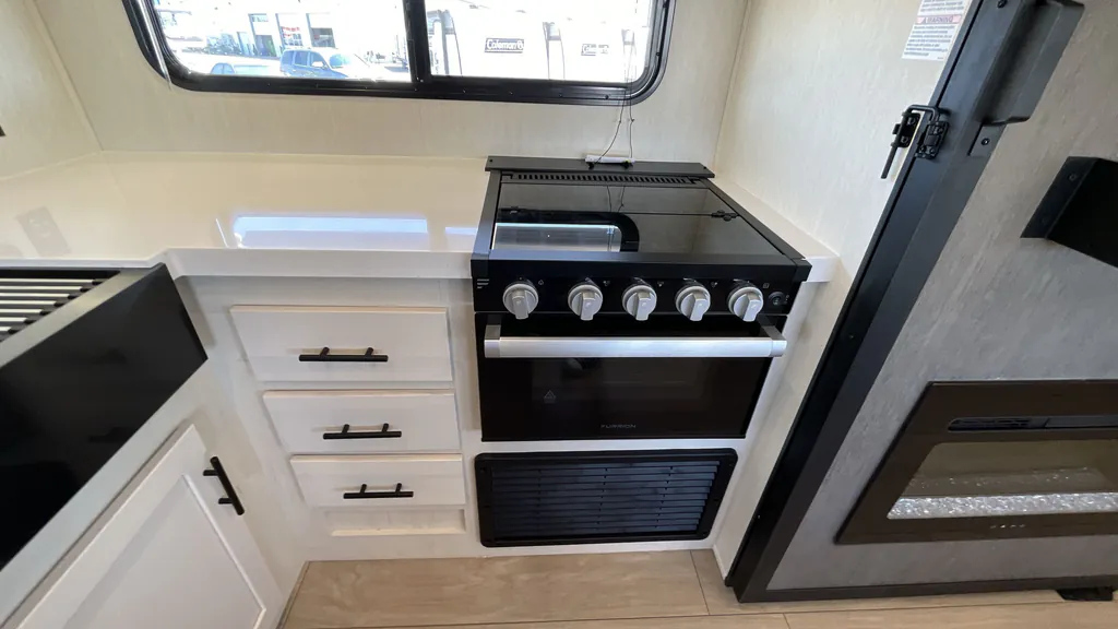 2026 Forest River Alpha Wolf 24TRUNK, Photos photo 10