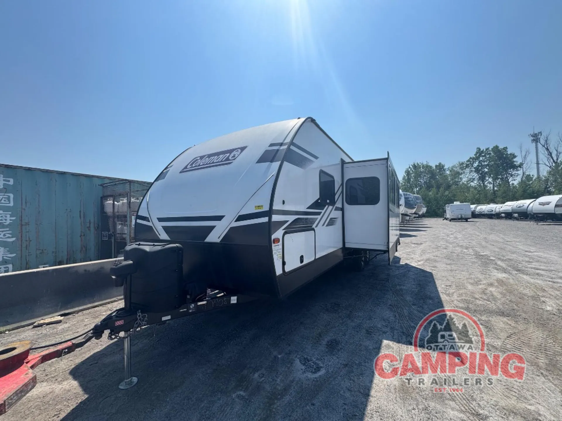 2022 Dutchmen Coleman Light 2755BH - Photo 3