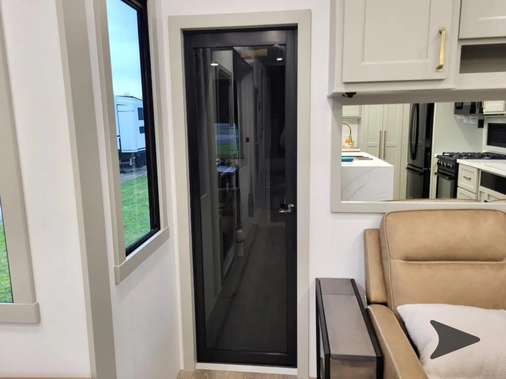 2026 Brinkley Model G 4100, Photos photo 84