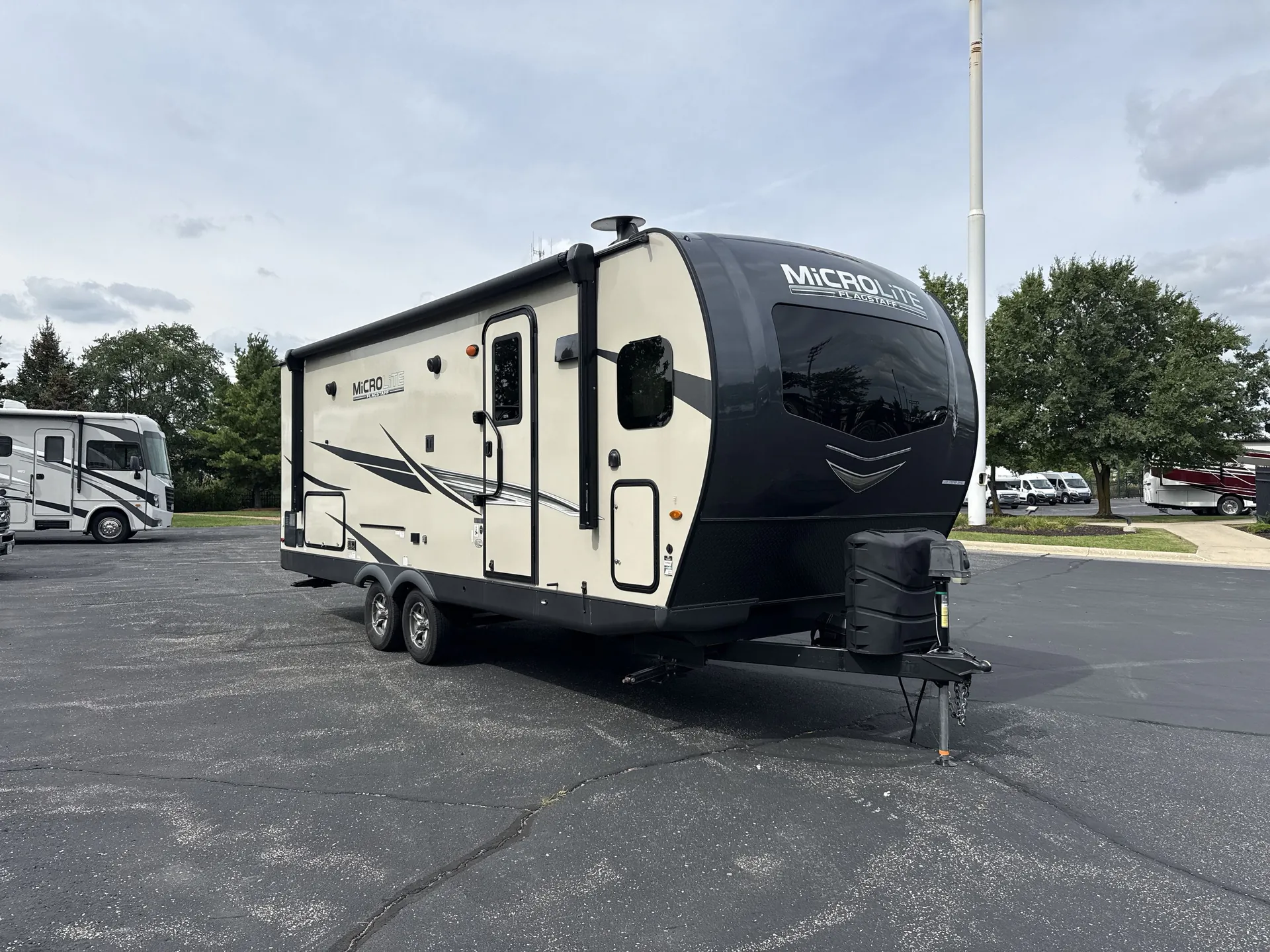 2022 Forest River Flagstaff Micro Lite 25FKS
