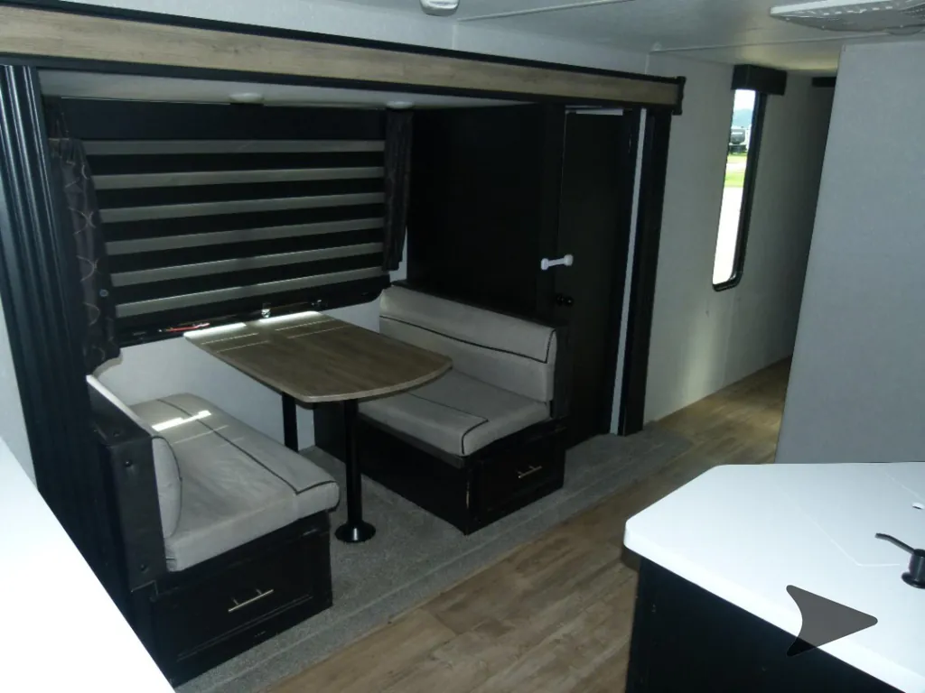 2021 Forest River Cherokee 306MM, Photos photo 13