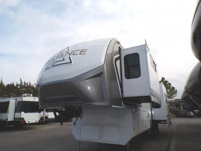 2026 Alliance RV Paradigm 312RK - Photo 3