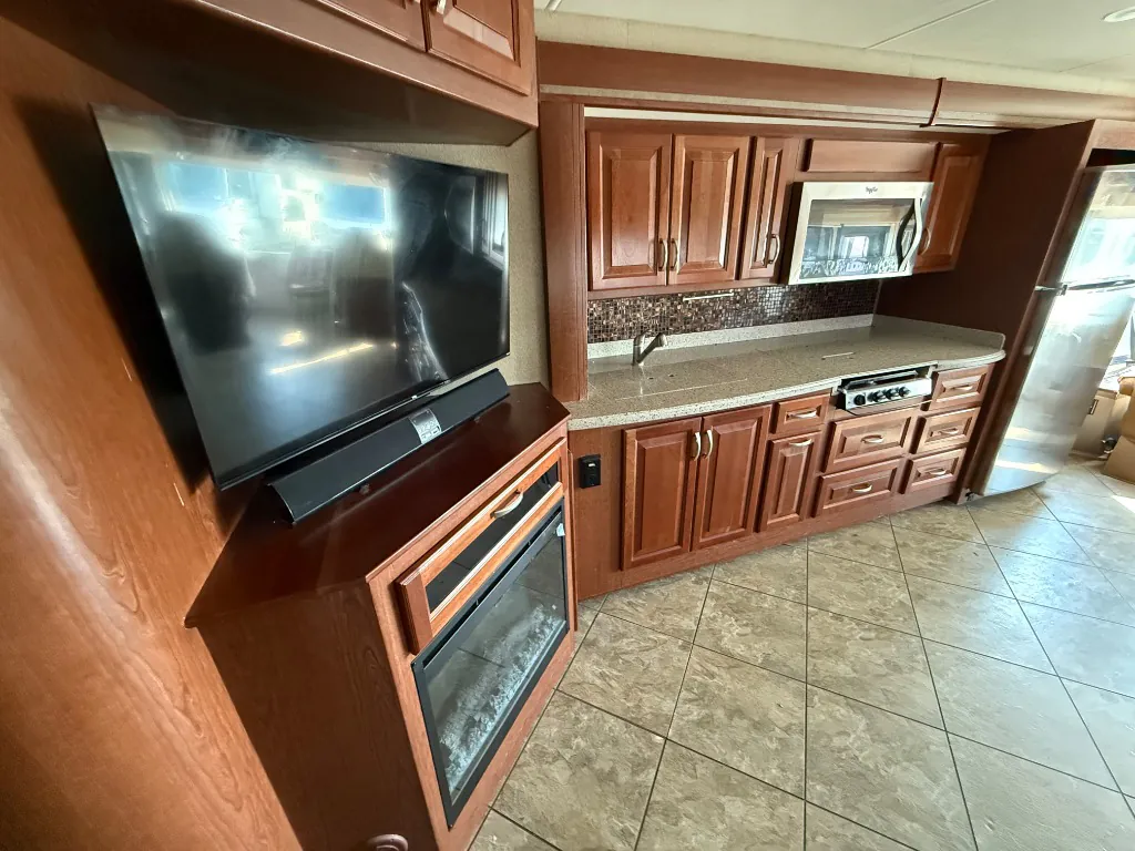 2015 Forest River RV Berkshire 38A, Photos photo 14