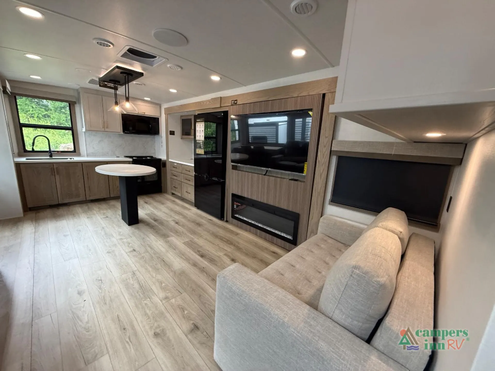 2027 Forest River RV Rockwood Signature 8393RK - Photo 3