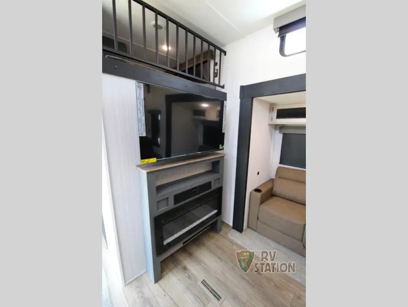 2026 Forest River Puma Vista 403LFT - Photo 4