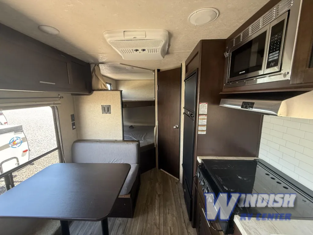 2017 Forest River Cherokee Grey Wolf 17BHSE, Photos photo 8