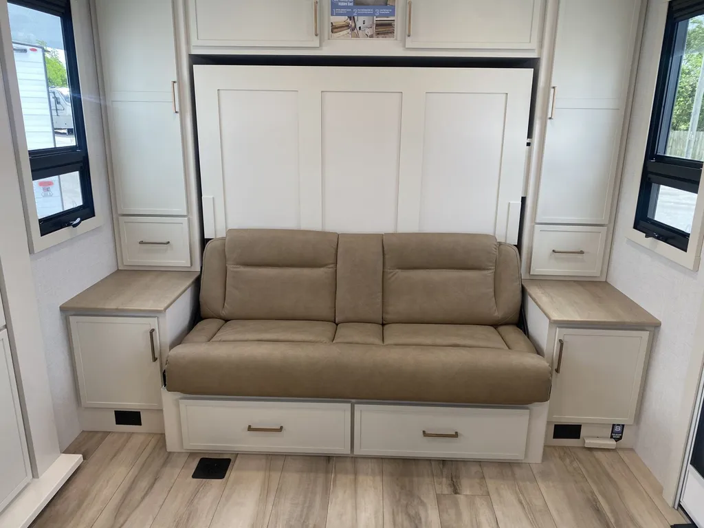2026 Brinkley Model Ix 20X, Photos photo 8