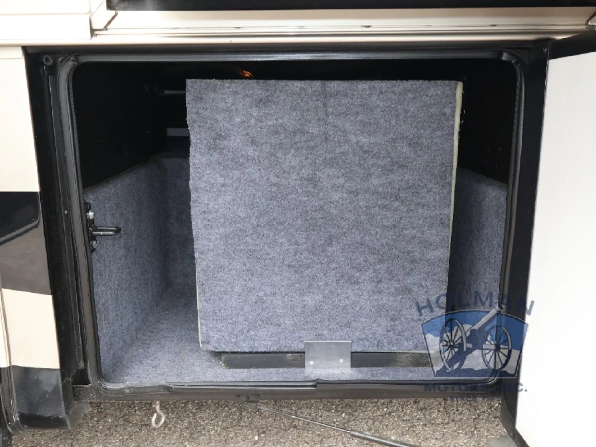 2016 Newmar Bay Star 3403 - Photo 3