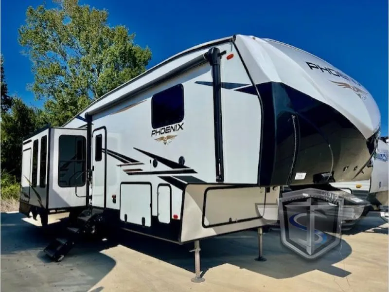 2023 Shasta RVs Phoenix 298RLS - Photo 2