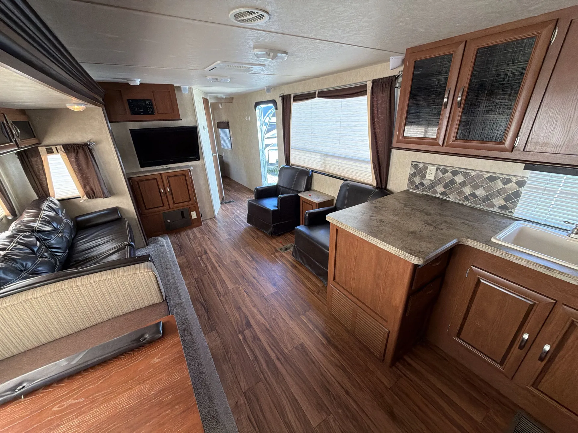 2015 Forest River Wildwood 27RKSS — living area main