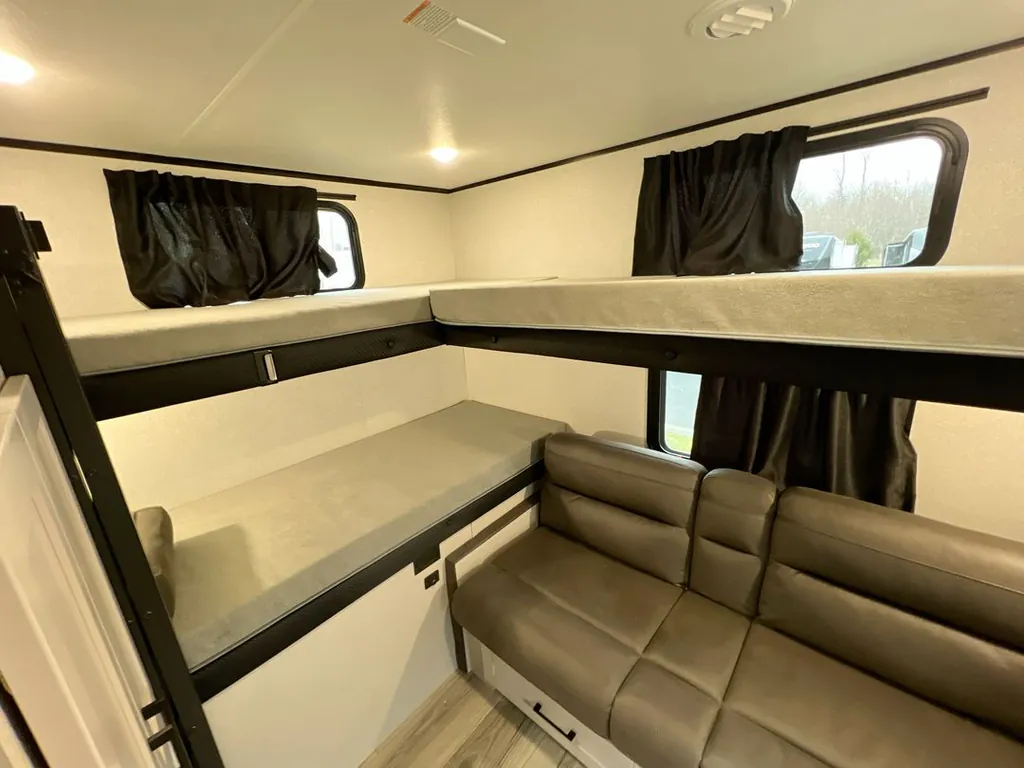 2026 Jayco Jay Feather 29QBH, Photos photo 12