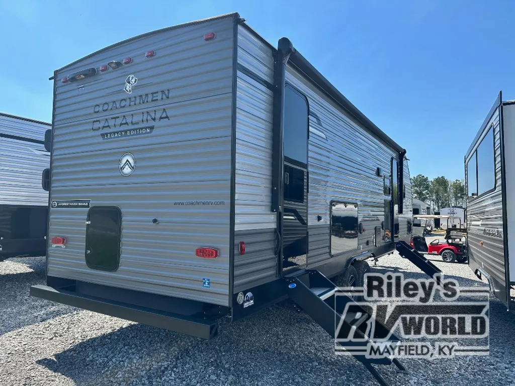 2026 Coachmen Catalina Legacy Edition 273DBHCK, Photos photo 5
