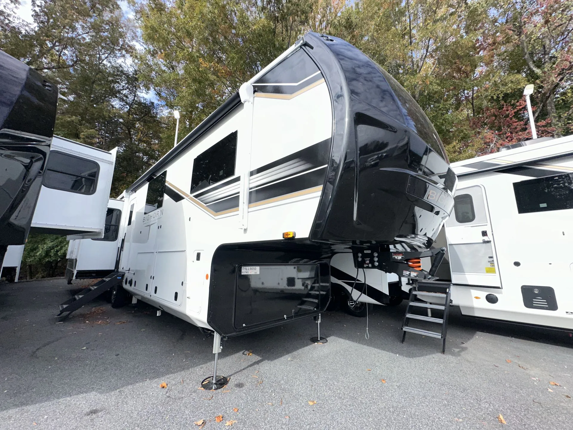 2026 Heartland Bighorn 37MD - Photo 3