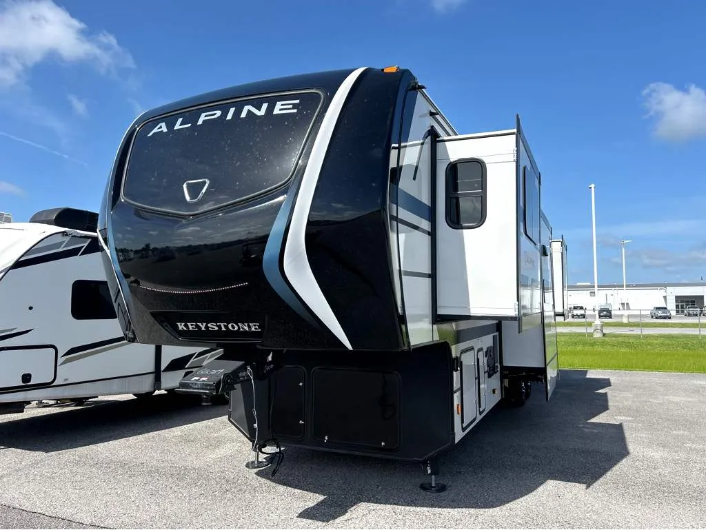 2026 Keystone Alpine 3710FL - Photo 3