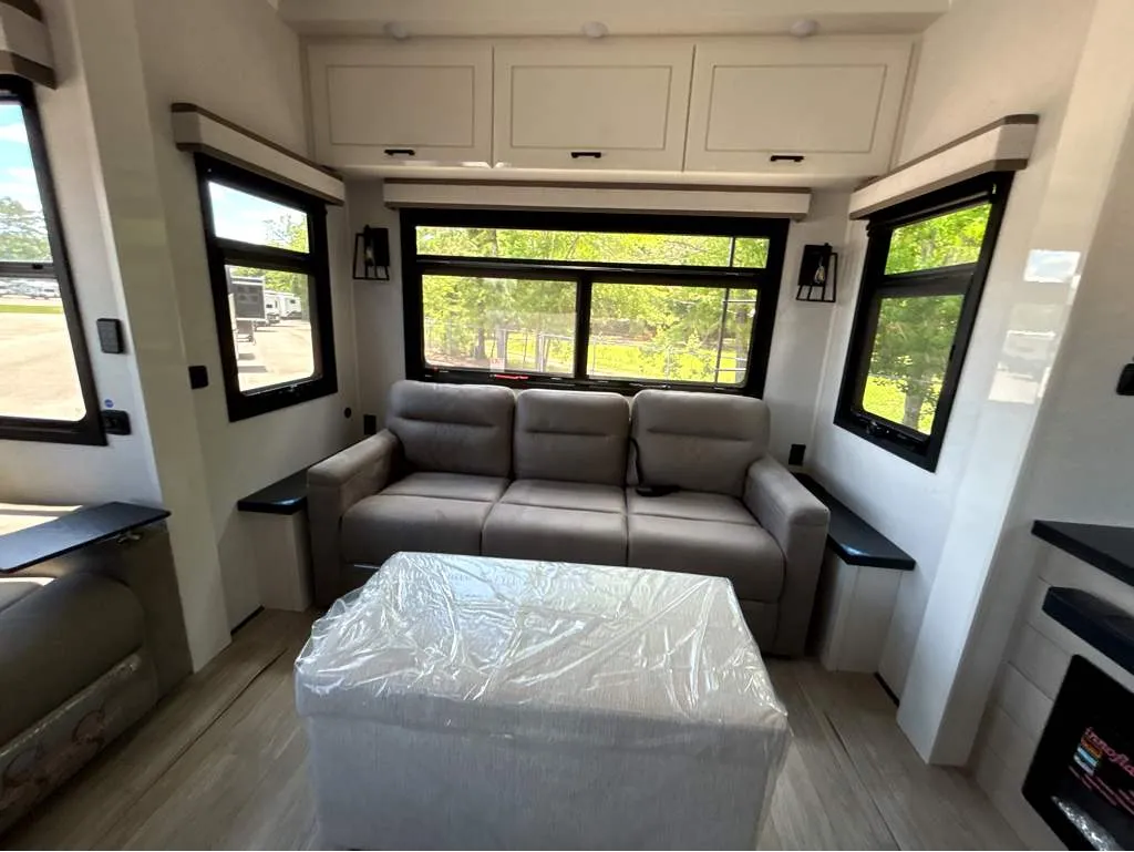 2026 Jayco Pinnacle 36FBTS, Photos photo 10