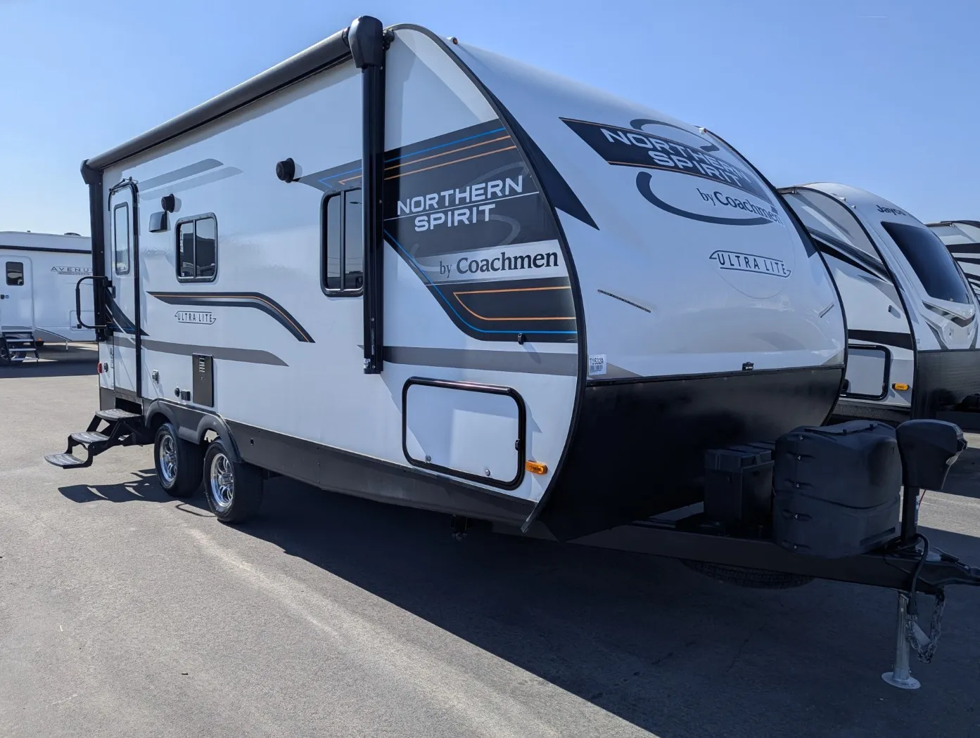 2022 Coachmen Northern Spirit Ultra Lite 1943RB - Photo 2