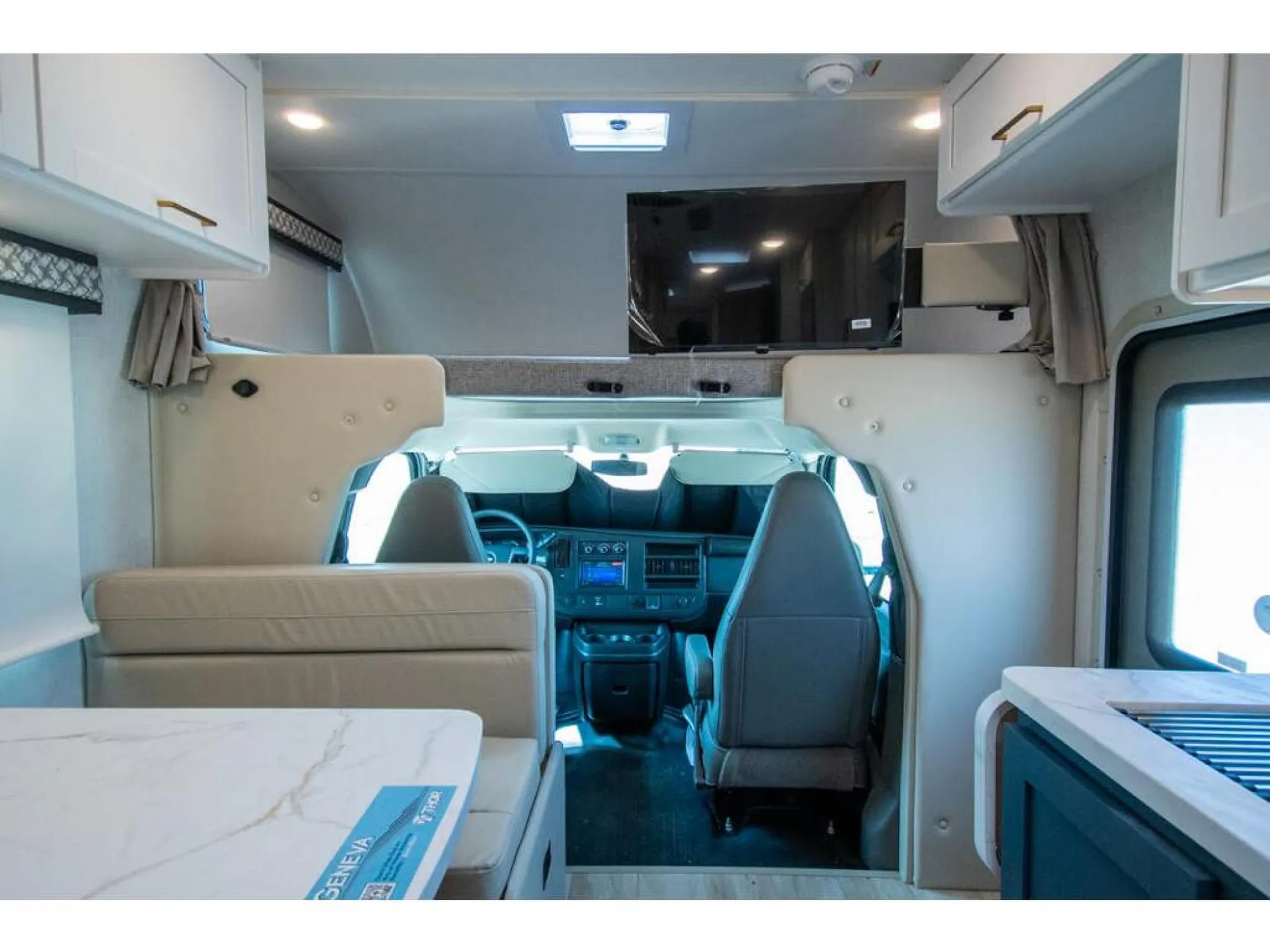2027 Thor Motor Coach Geneva 22VZ - Photo 4