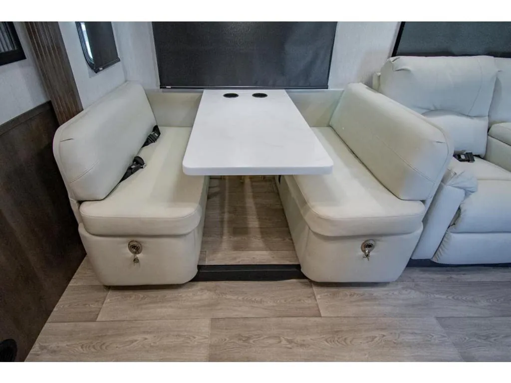 2026 Nexus Ghost 36DS, Photos photo 12