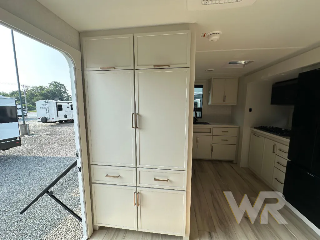 2026 Brinkley Model I 235, Photos photo 10