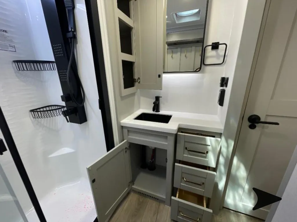 2026 Brinkley Model Z 2810, Photos photo 22