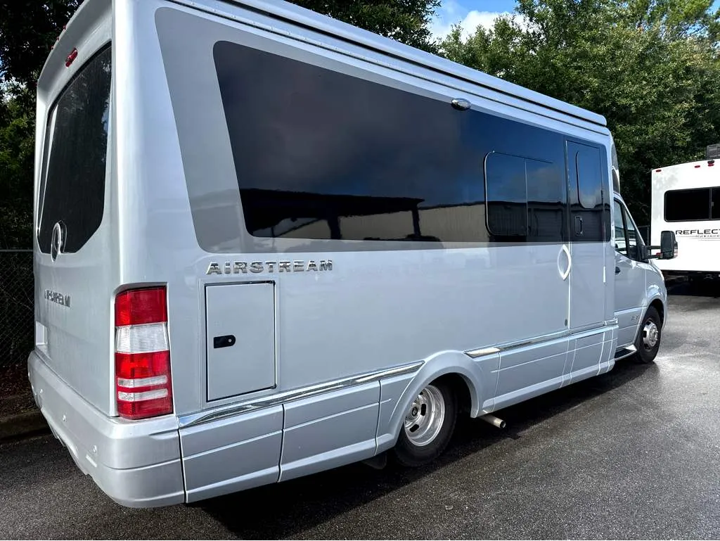 2023 Airstream Atlas Atlas - Photo 4