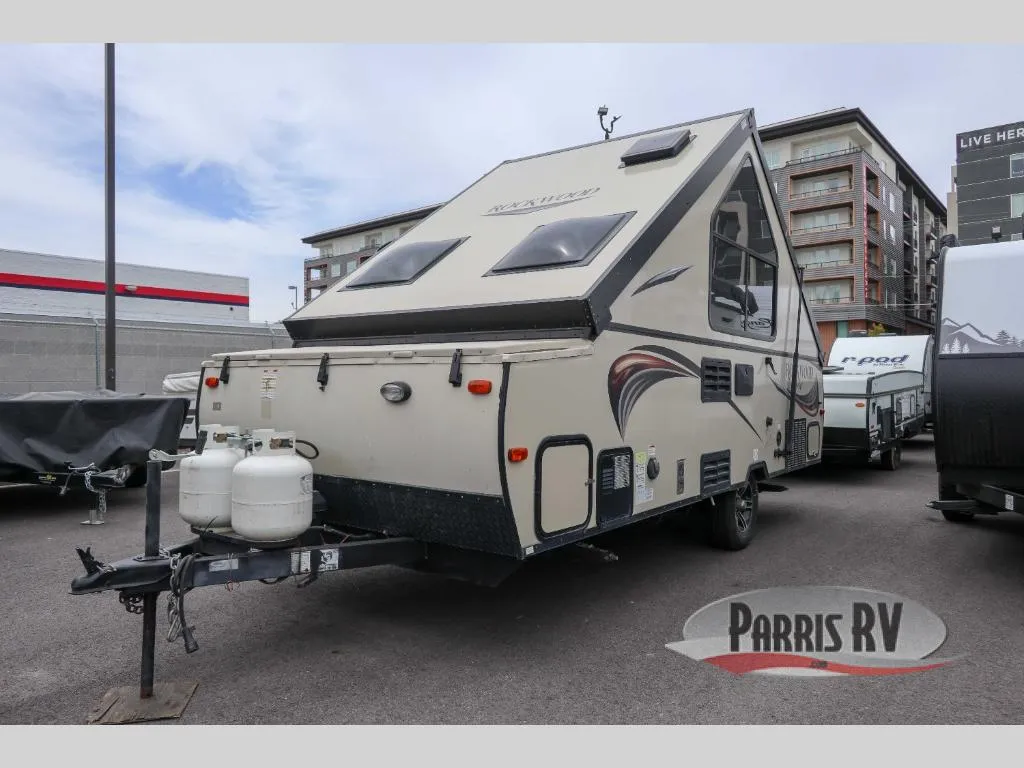 2016 Forest River RV Rockwood Hard Side High Wall Series 212HW - Photo 4
