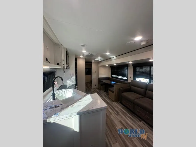 2026 Jayco Jay Flight SLX 325BHT - Photo 3