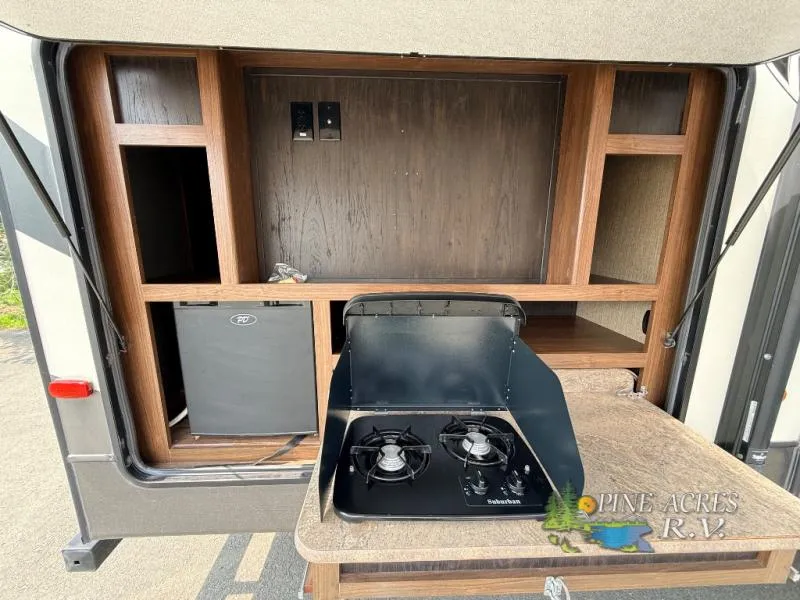 2017 Keystone RV Sprinter 325BMK - Photo 3