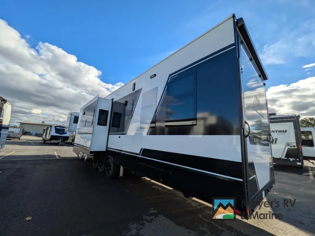 2026 Brinkley Model G 4100, Photos photo 3