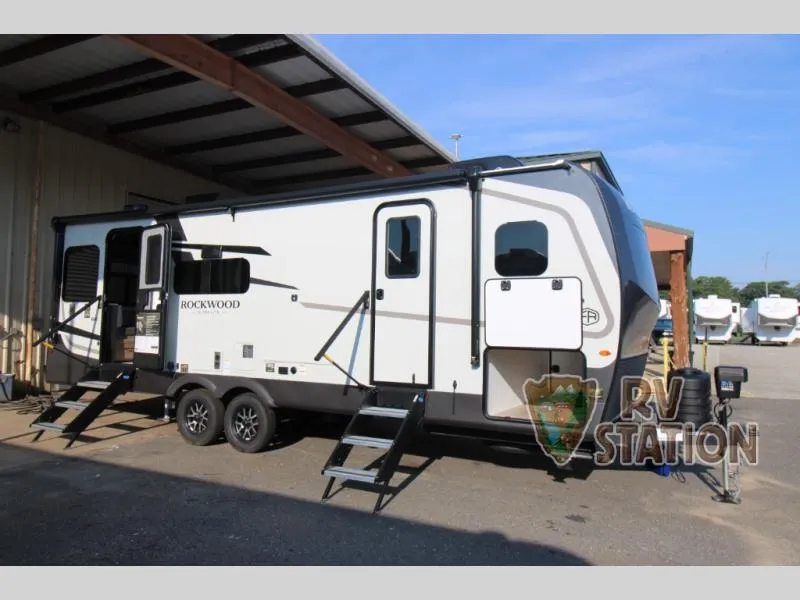 2027 Forest River Rockwood Ultra Lite 2618RD - Photo 2