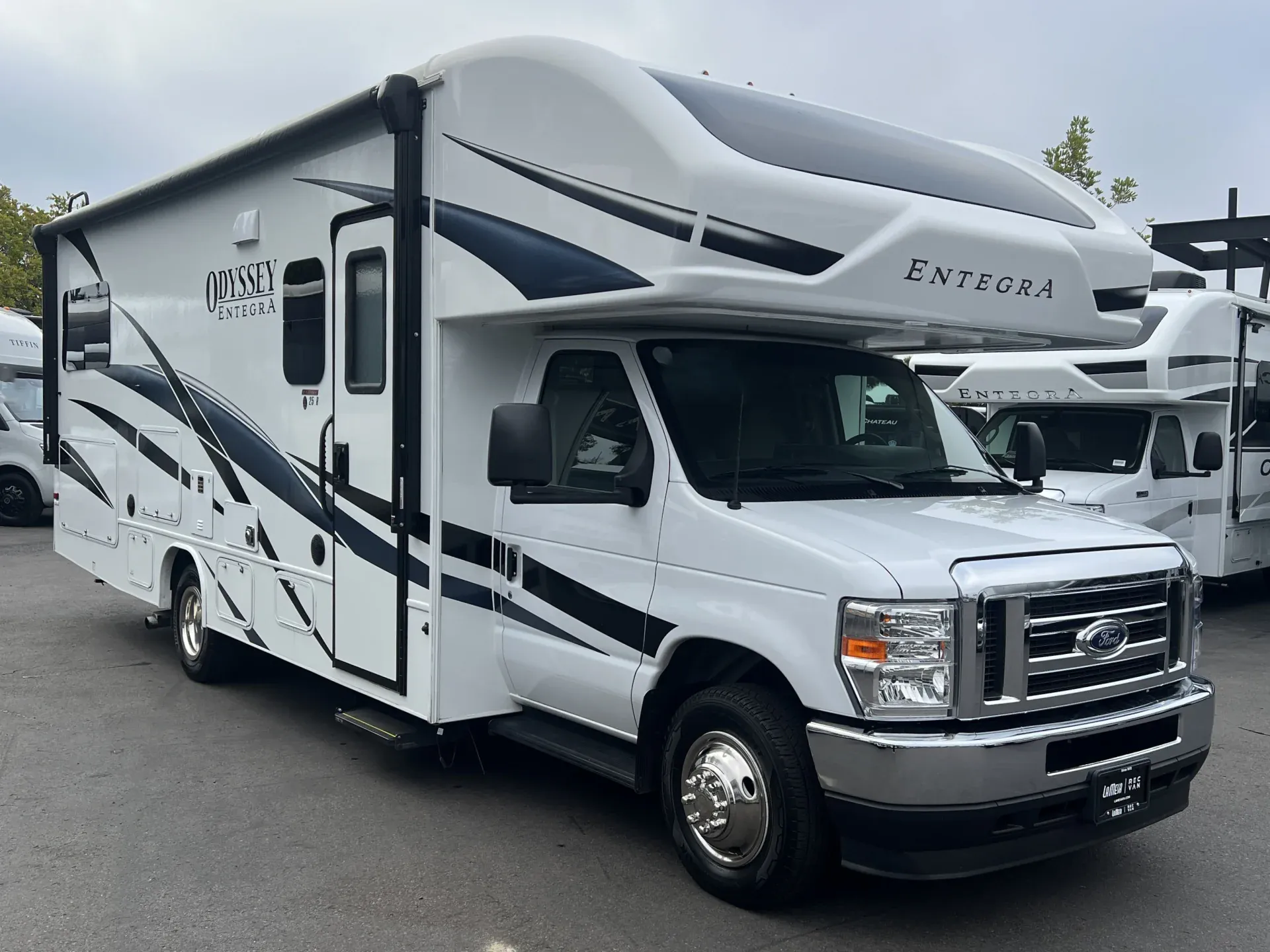 2024 Entegra Coach Odyssey 25R - Photo 2