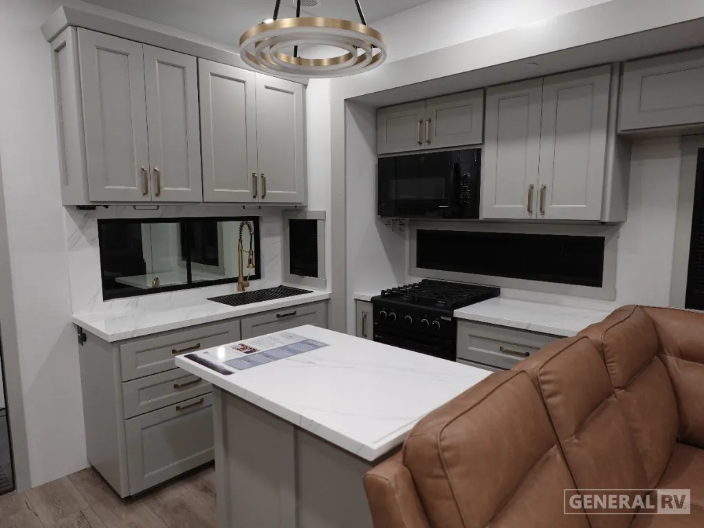 2025 Brinkley Model G 3250, Photos photo 28