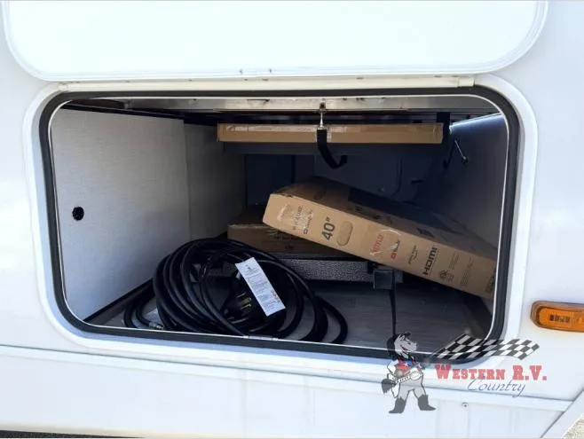 2026 Coachmen Freedom Express Ultra Lite 245RKS - Photo 3