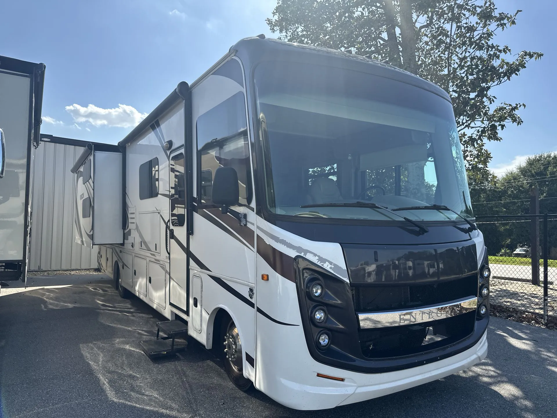 2019 Entegra Coach Vision XL 36A - Photo 2